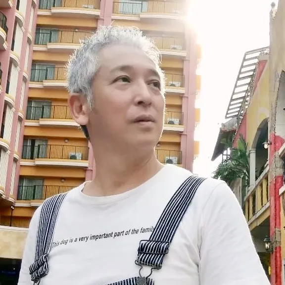 カメラマン木部伸治